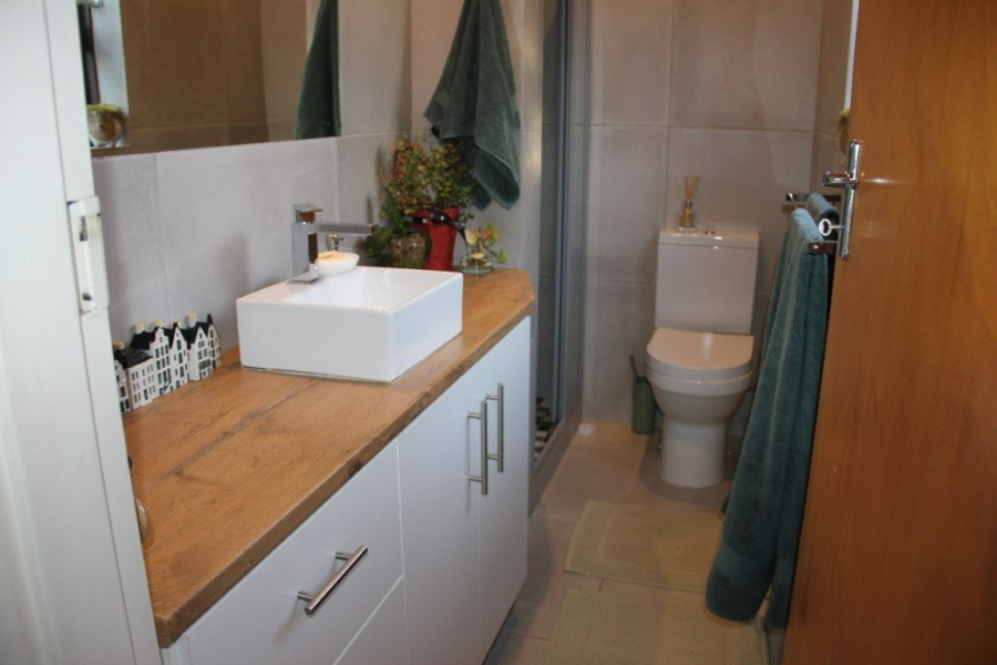 3 Bedroom Property for Sale in Bizweni Western Cape